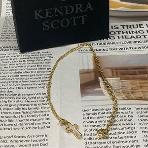 Kendra Scott Gold Cross Pendant Necklace